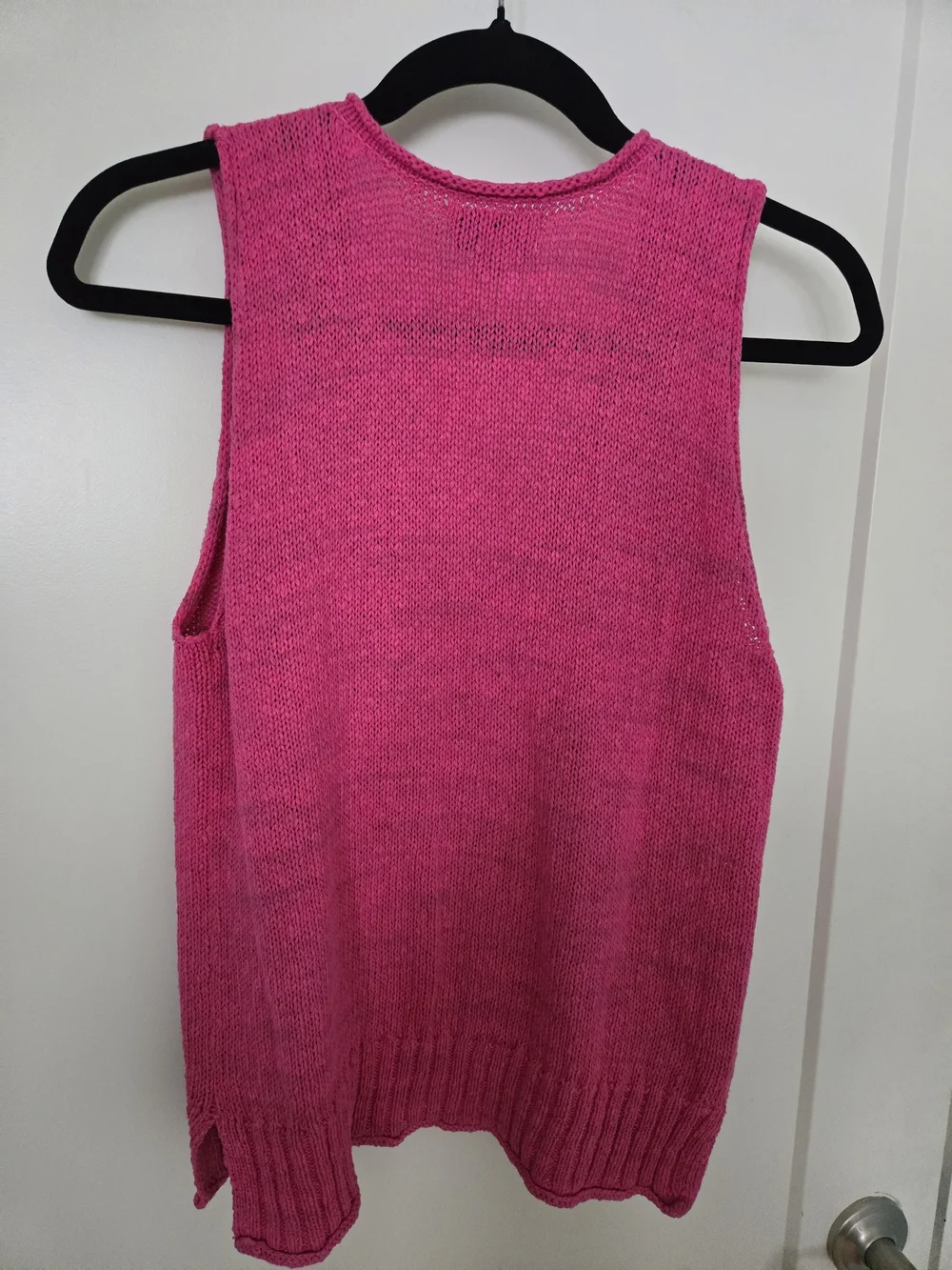 Evereve V-Neck Knit Sweater Vest in Hot Pink - Picture 2 of 3